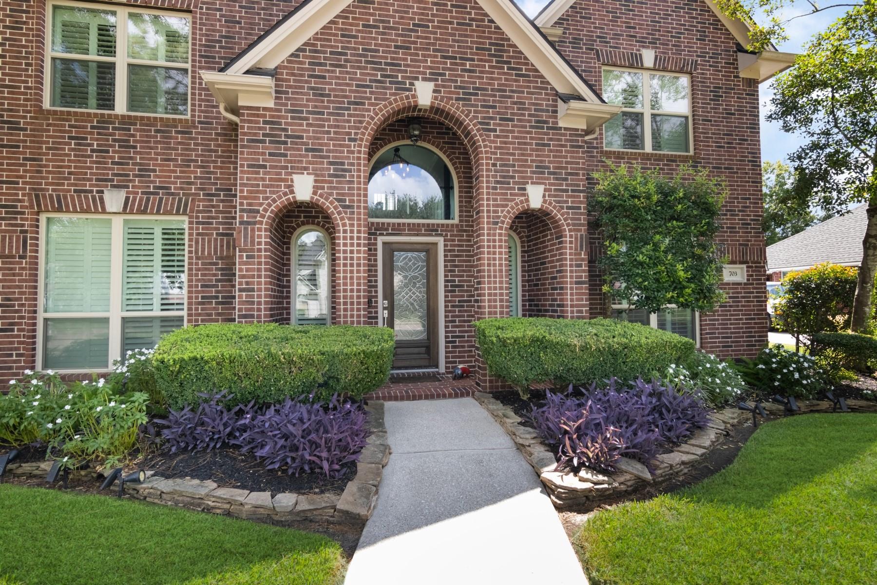 703 Post Oak Court