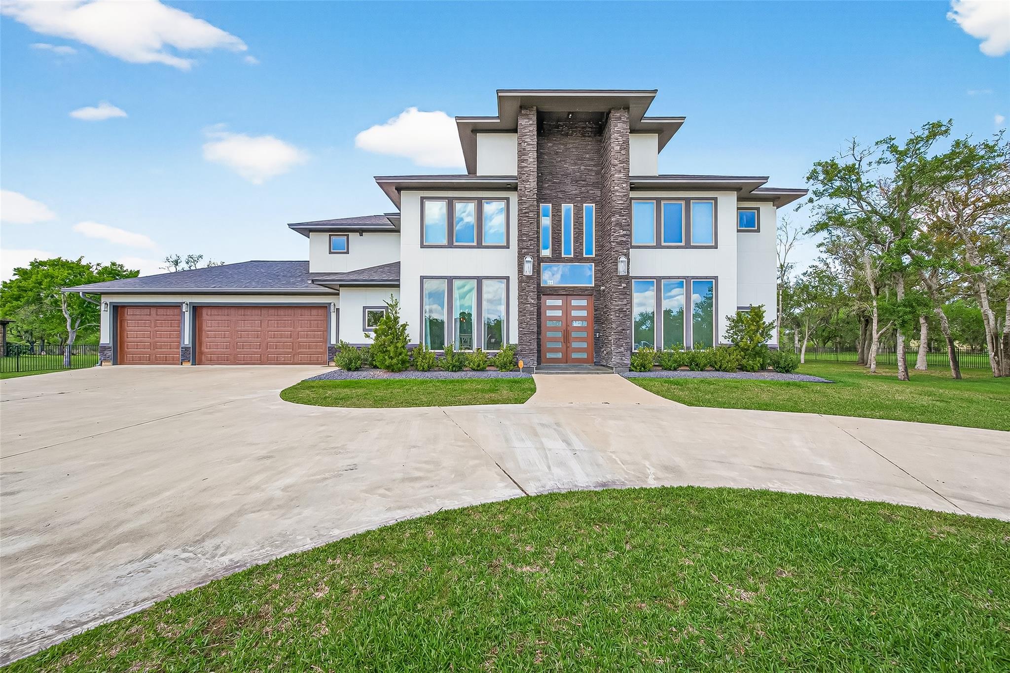31734 Bayou Bend