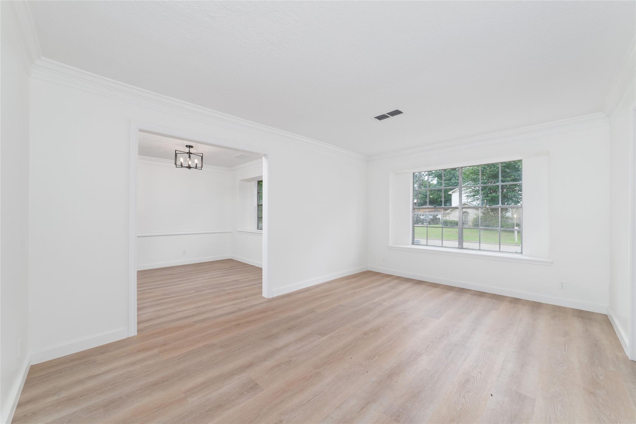 7910 Oak Moss Drive