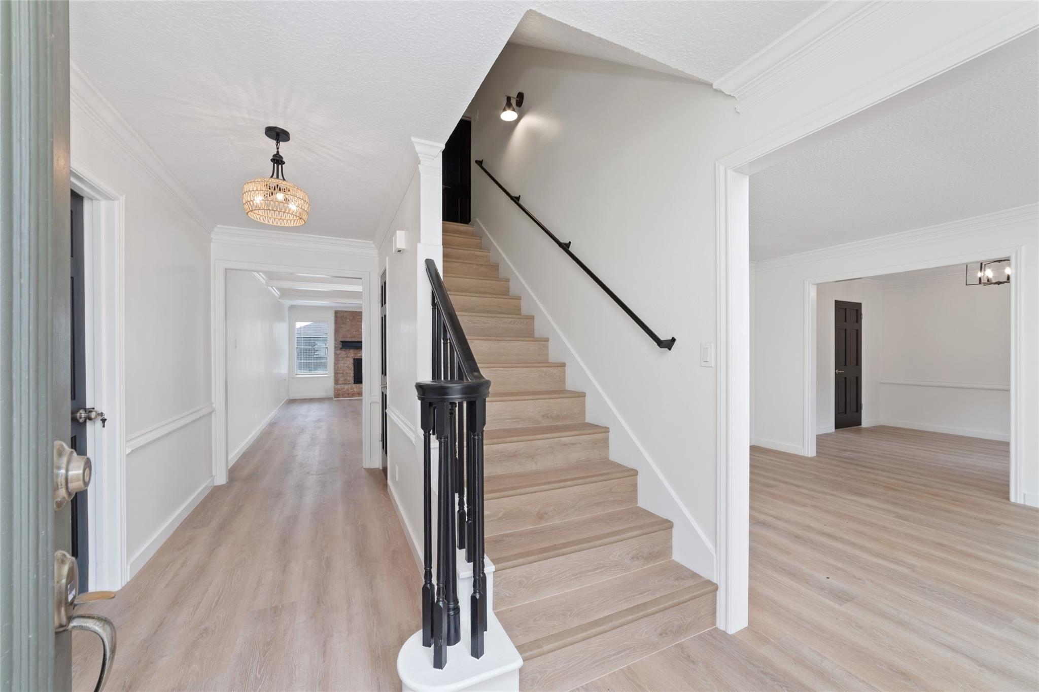 7910 Oak Moss Drive