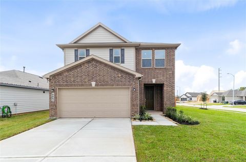 Photo of 5663 Sanderling Circle, Hitchcock, TX 77563 (MLS # 40430386)