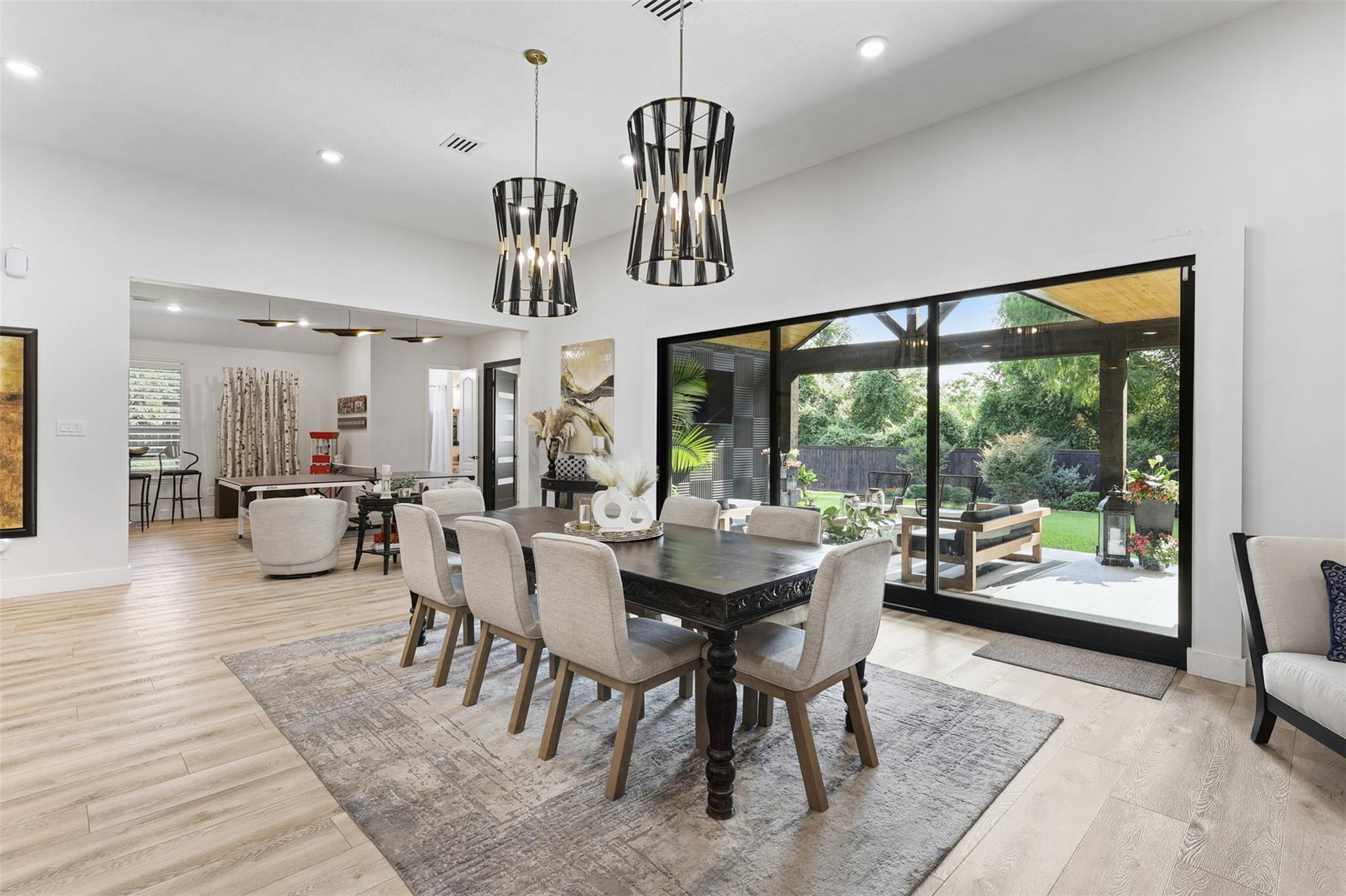 17707 Country Cove