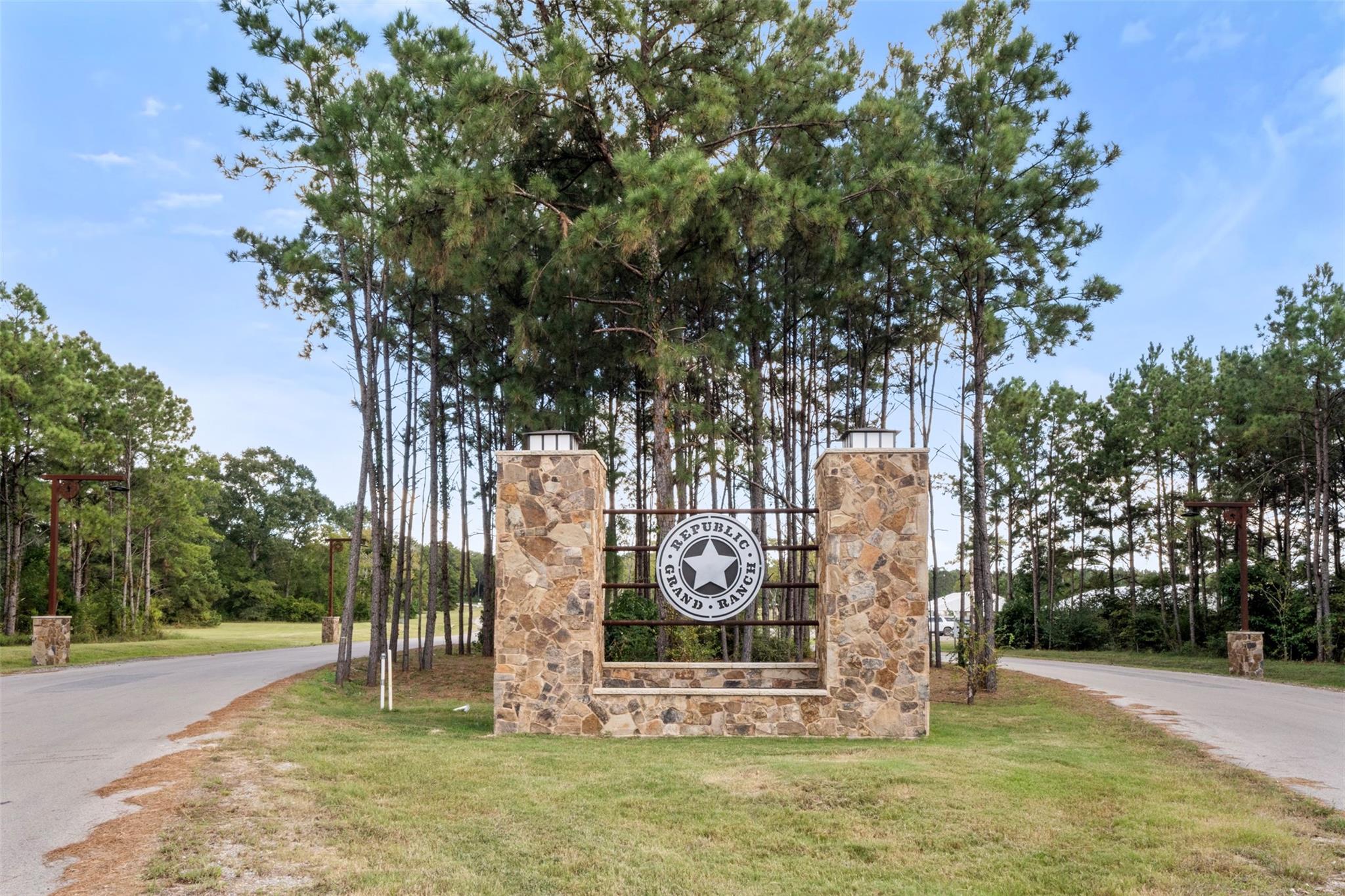 15896 Ridge Oak Road