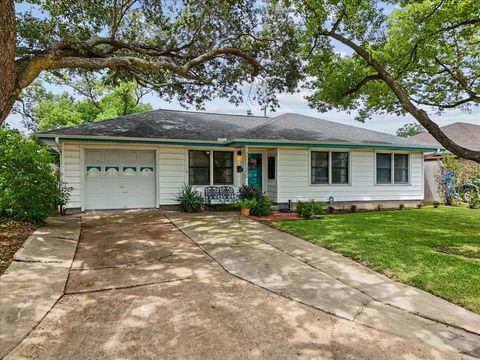 Photo of 3026 Danforth Memorial Drive, Texas City, TX 77590 (MLS # 11854611)