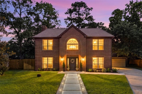Photo of 129 N Rainbow Ridge Circle, The Woodlands, TX 77381 (MLS # 70256266)