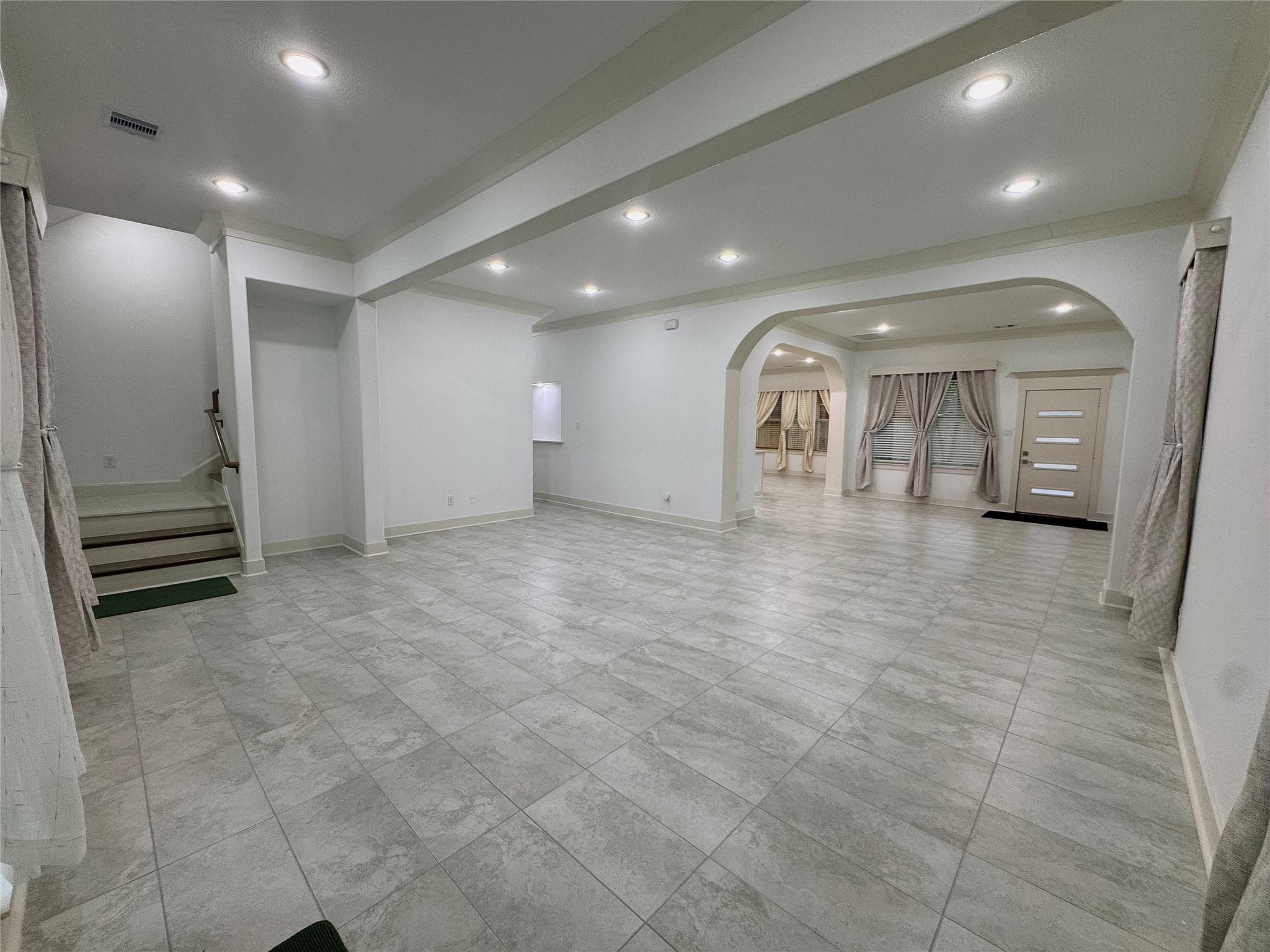 1521 Glen Oaks Drive