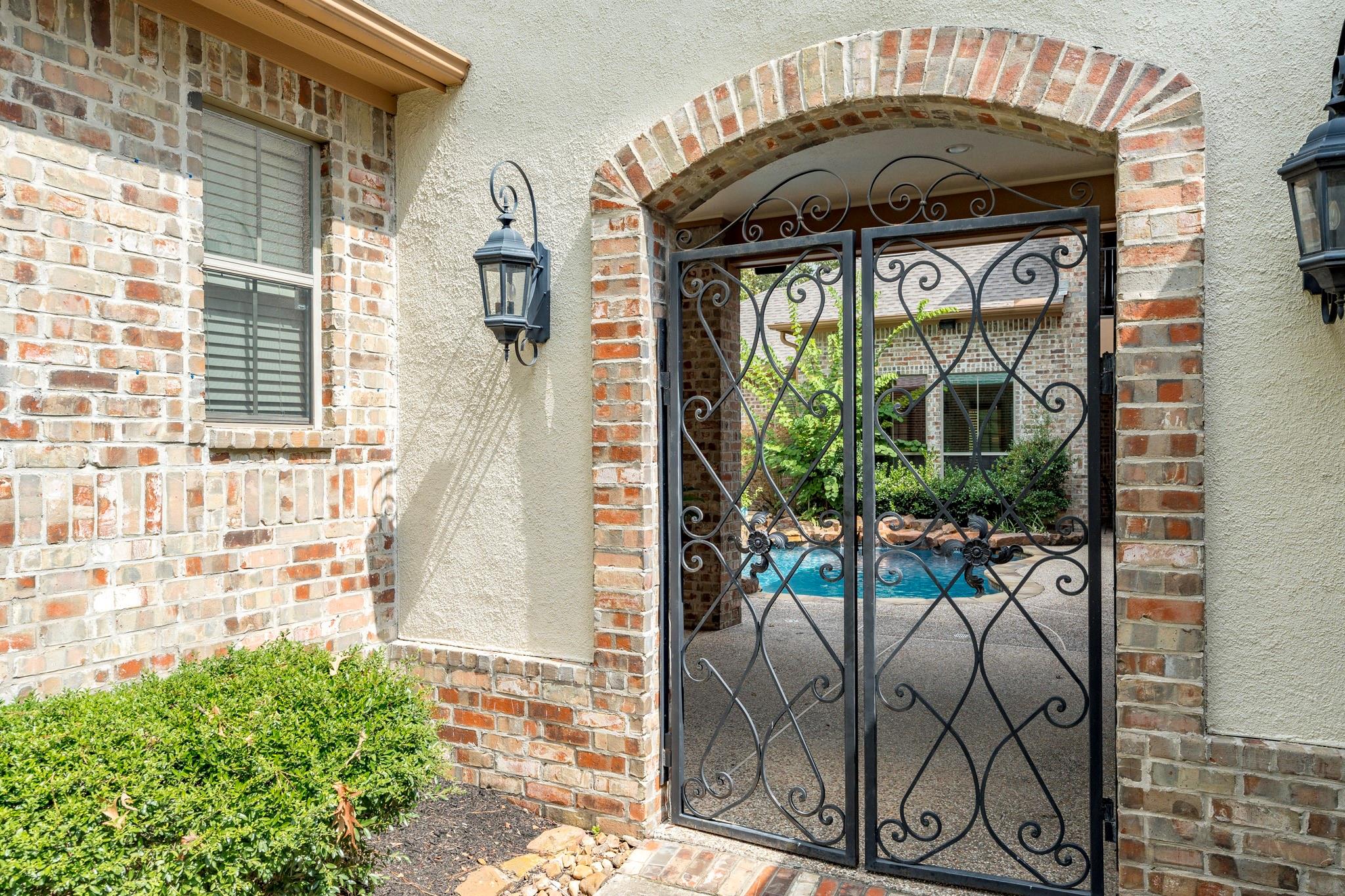 32942 Sawgrass Court