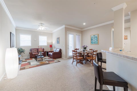 Photo of 2400 Mccue Road #202, Houston, TX 77056 (MLS # 33773915)