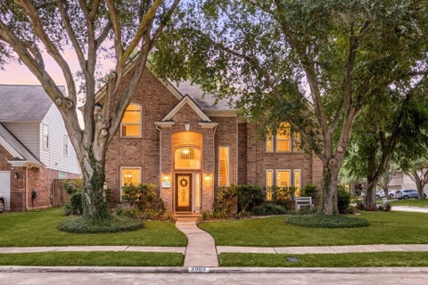 Photo of 2002 Cannonbury Lane, Richmond, TX 77406 (MLS # 48480457)