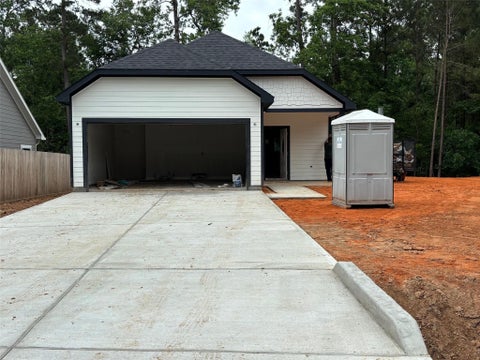 Photo of 114 Indian Creek Street, Willis, TX 77378 (MLS # 24923261)