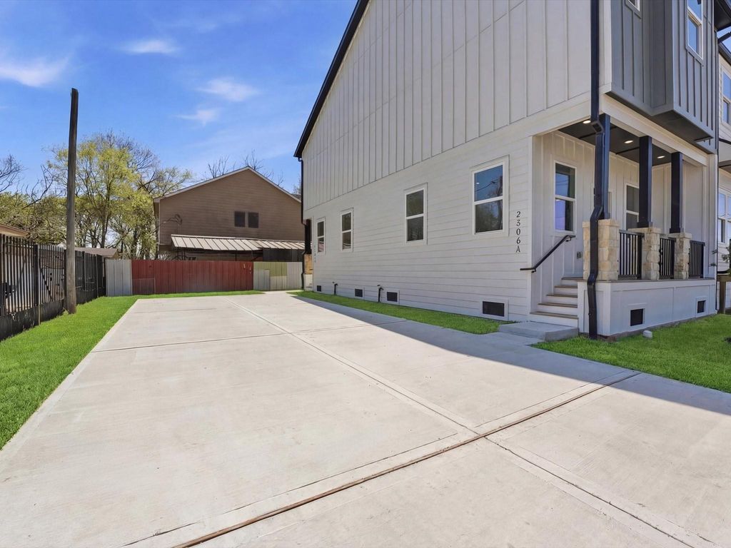 Photo of 2306 Langley Road, Houston, TX 77093 (MLS # 7749825)