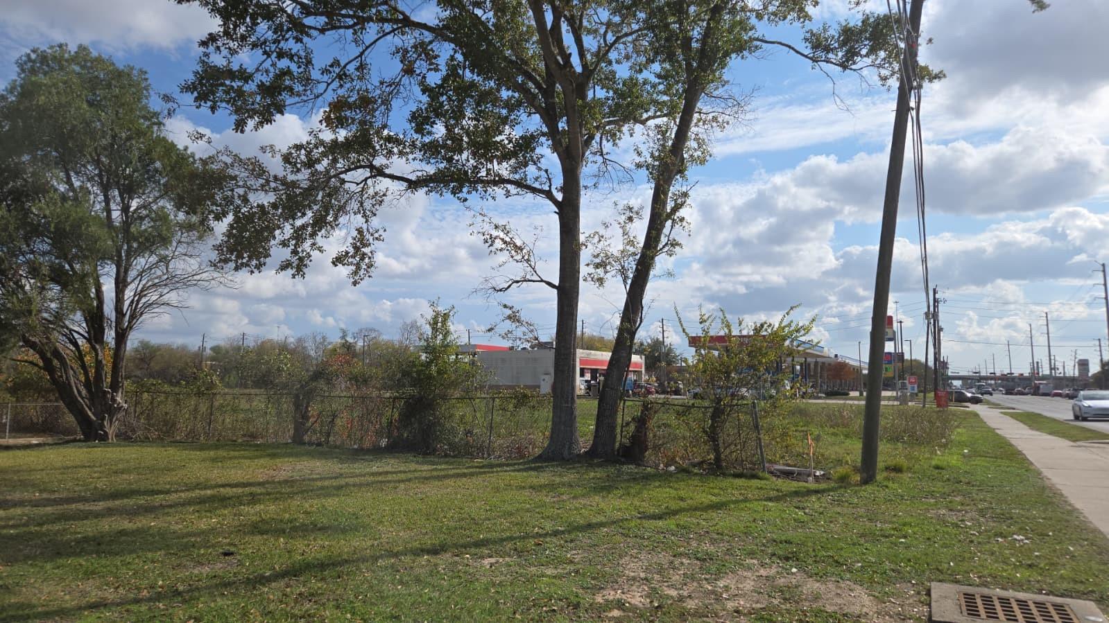 3109 1st Street Street