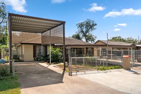 56 Wellford Street Houston TX 77022