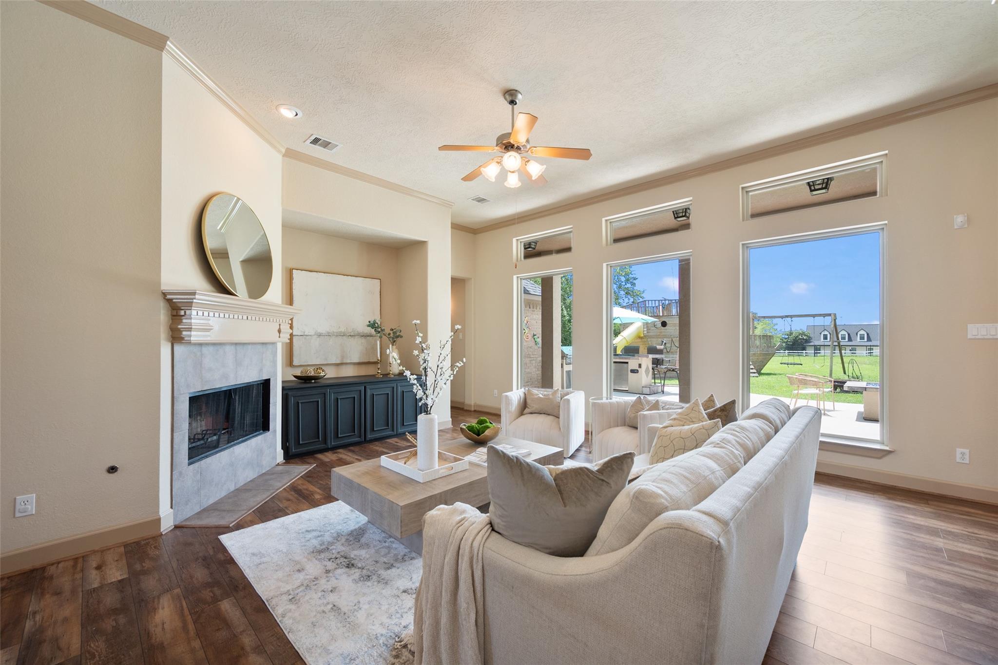 18925 Harbor Side Boulevard