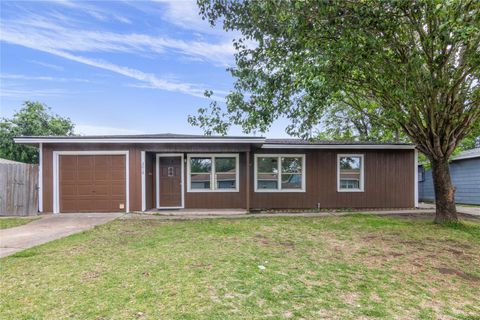 Photo of 3018 Vance Avenue, Texas City, TX 77590 (MLS # 84478551)