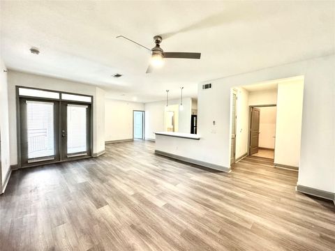 Photo of 3333 Weslayan St Street #2122, Houston, TX 77027 (MLS # 86002607) Photo of 3333 Weslayan St Street #2122, Houston, TX 77027 (MLS # 86002607)