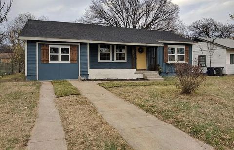 Photo of 4401 Forbes Street, Fort Worth, TX 76105 (MLS # 41849847)