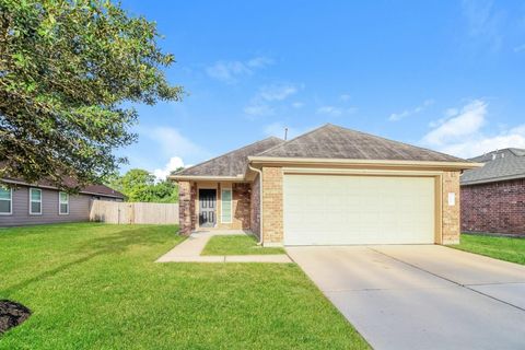 Photo of 3911 Cary Creek Drive, Baytown, TX 77521 (MLS # 18351680)