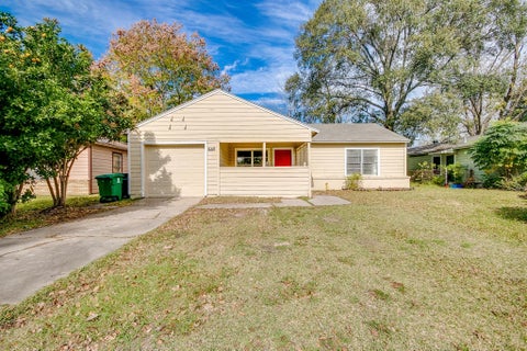 Photo of 6511 Flamingo Drive, Houston, TX 77087 (MLS # 86072787)