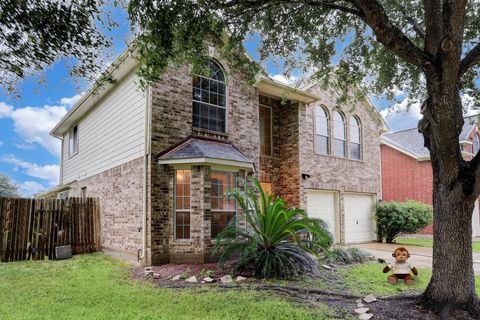 Photo of 3924 Highland Vale Court, Fresno, TX 77545 (MLS # 44479443)