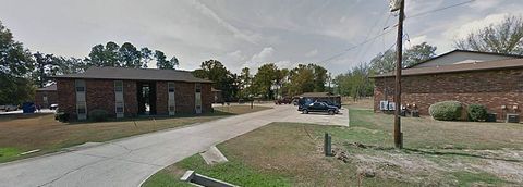 Apartment For Rent - 1600 N Houston Street<br/> Livingston, TX 77351