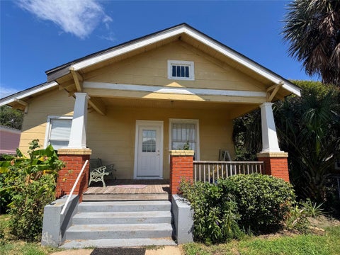 Photo of 3600 Avenue S 1/2, Galveston, TX 77550 (MLS # 93385642)