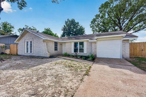 Photo of 5519 Karelian Drive, Houston, TX 77091 (MLS # 12402544)