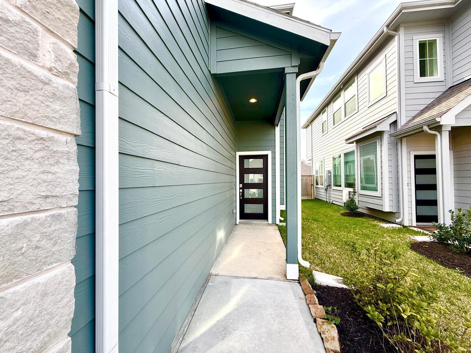 620 Silver Pear Court