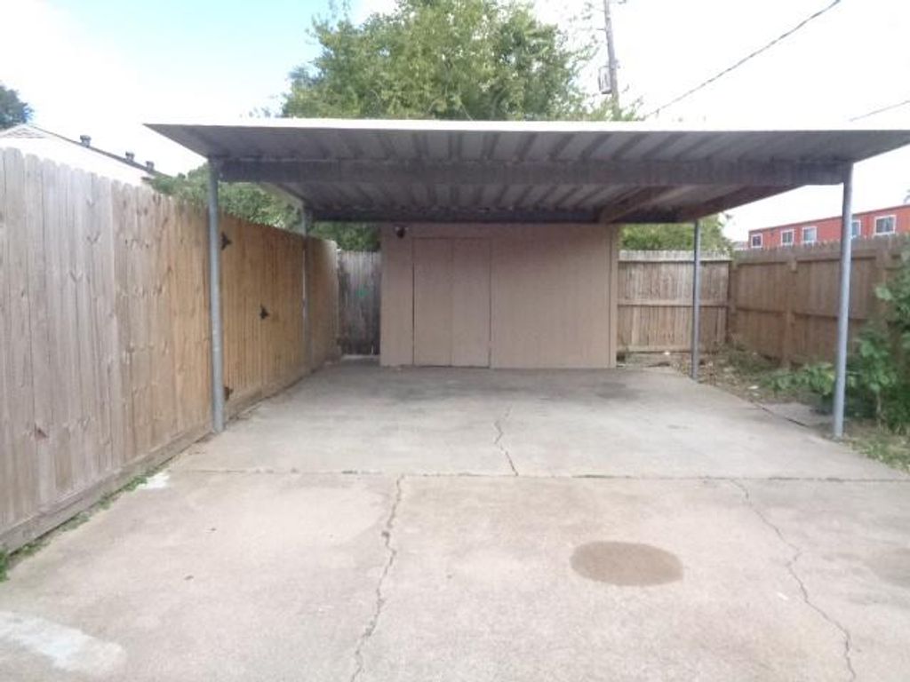 Photo of 5502 Deep Forest Dr, Houston, TX 77092 (MLS # 56579600)