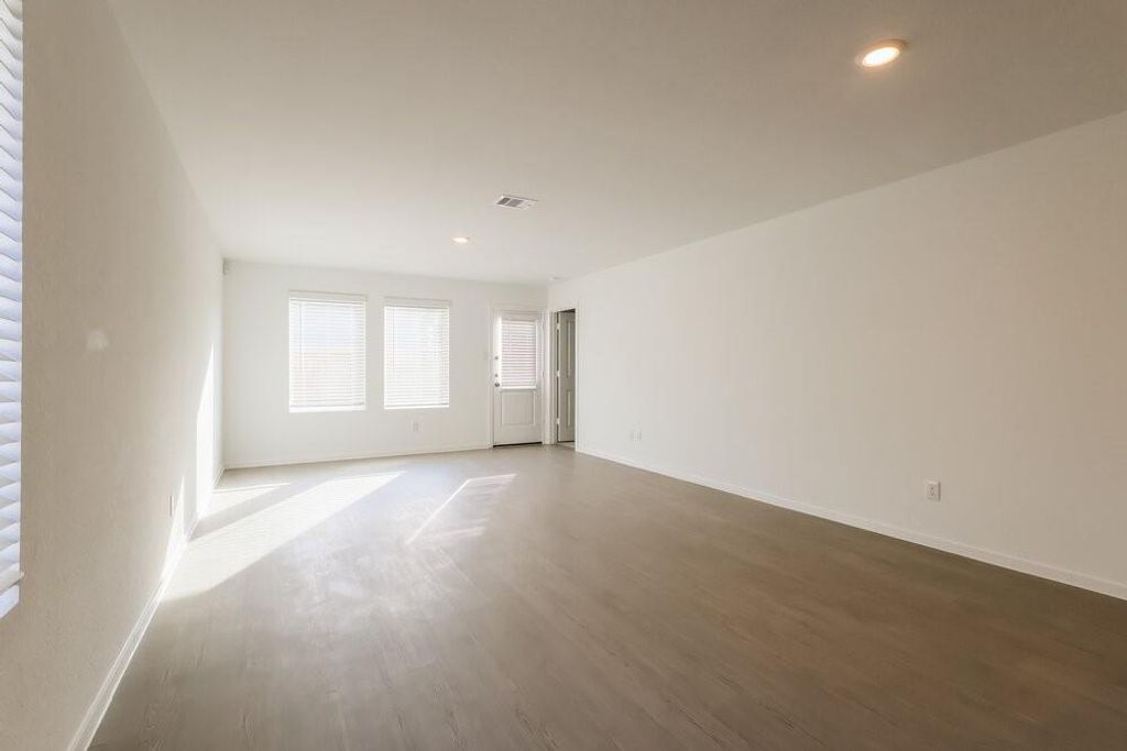 Photo of 609 Craven Street, Conroe, TX 77316 (MLS # 18986469)