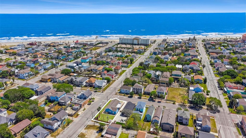 Photo of 1802 Ursuline Street, Galveston, TX 77550 (MLS # 62438223)