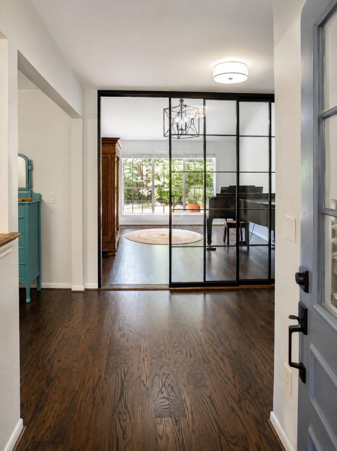 99 S Village Knoll Circle