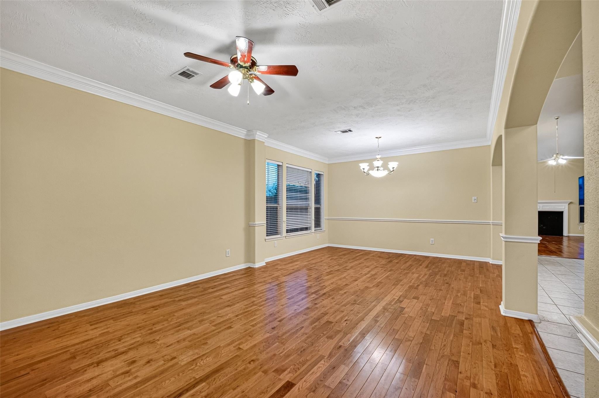 4907 Elmwood Court