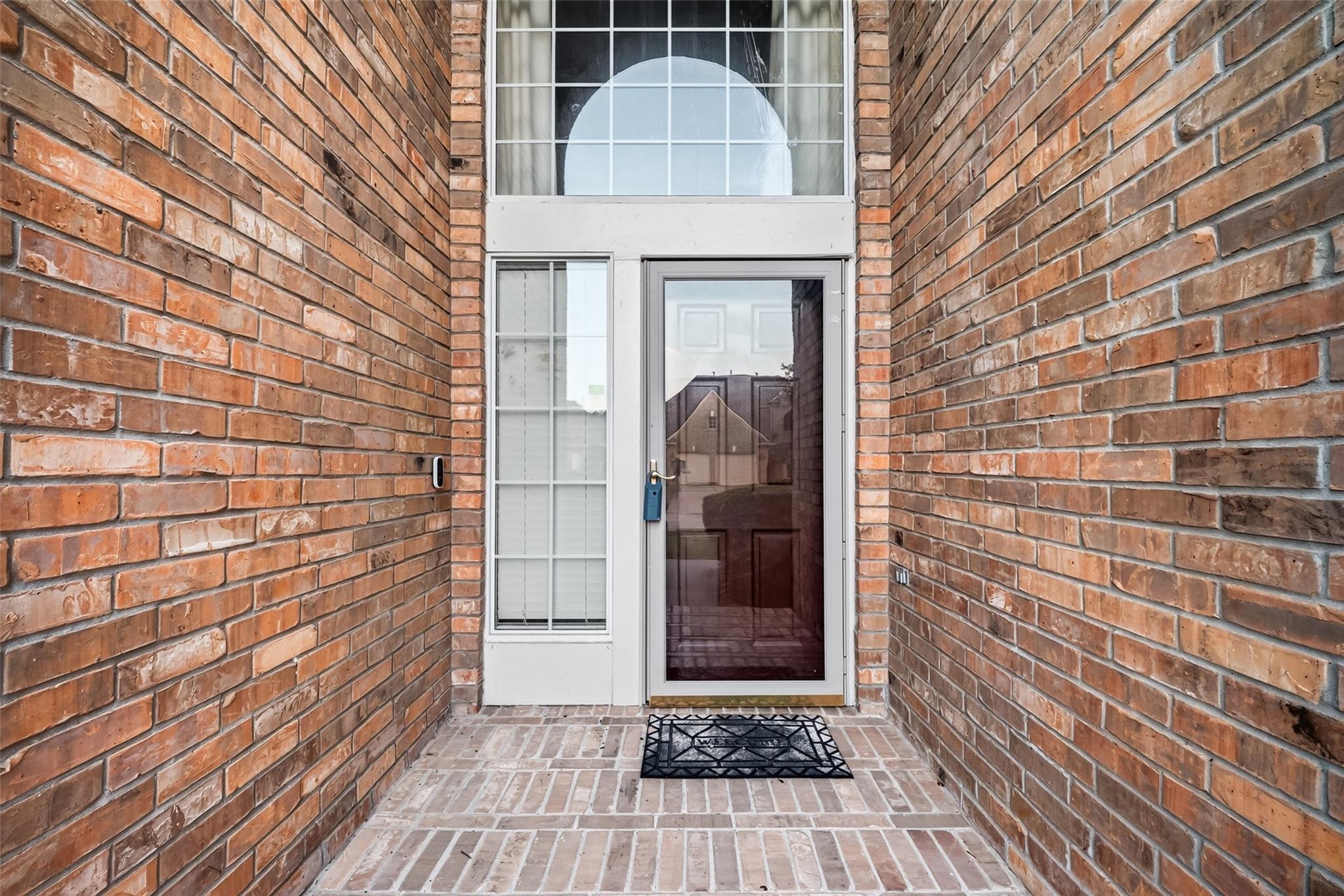 4907 Elmwood Court