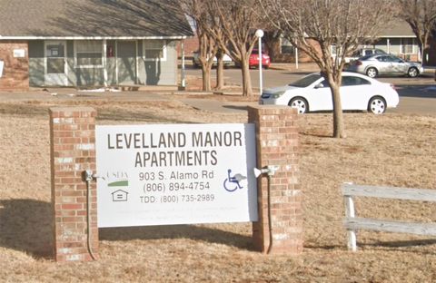 Photo of 903 Alamo Road, Levelland, TX 79336 (MLS # 44873687)