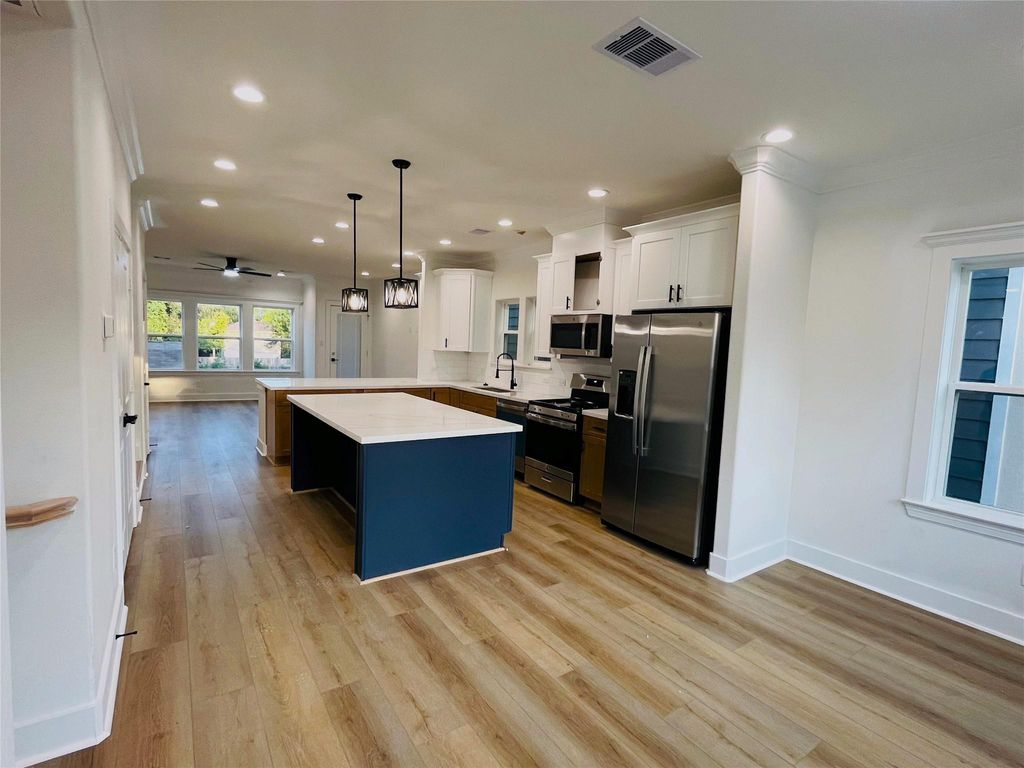 Photo of 3104 Arlington Street, Houston, TX 77018 (MLS # 42258870)