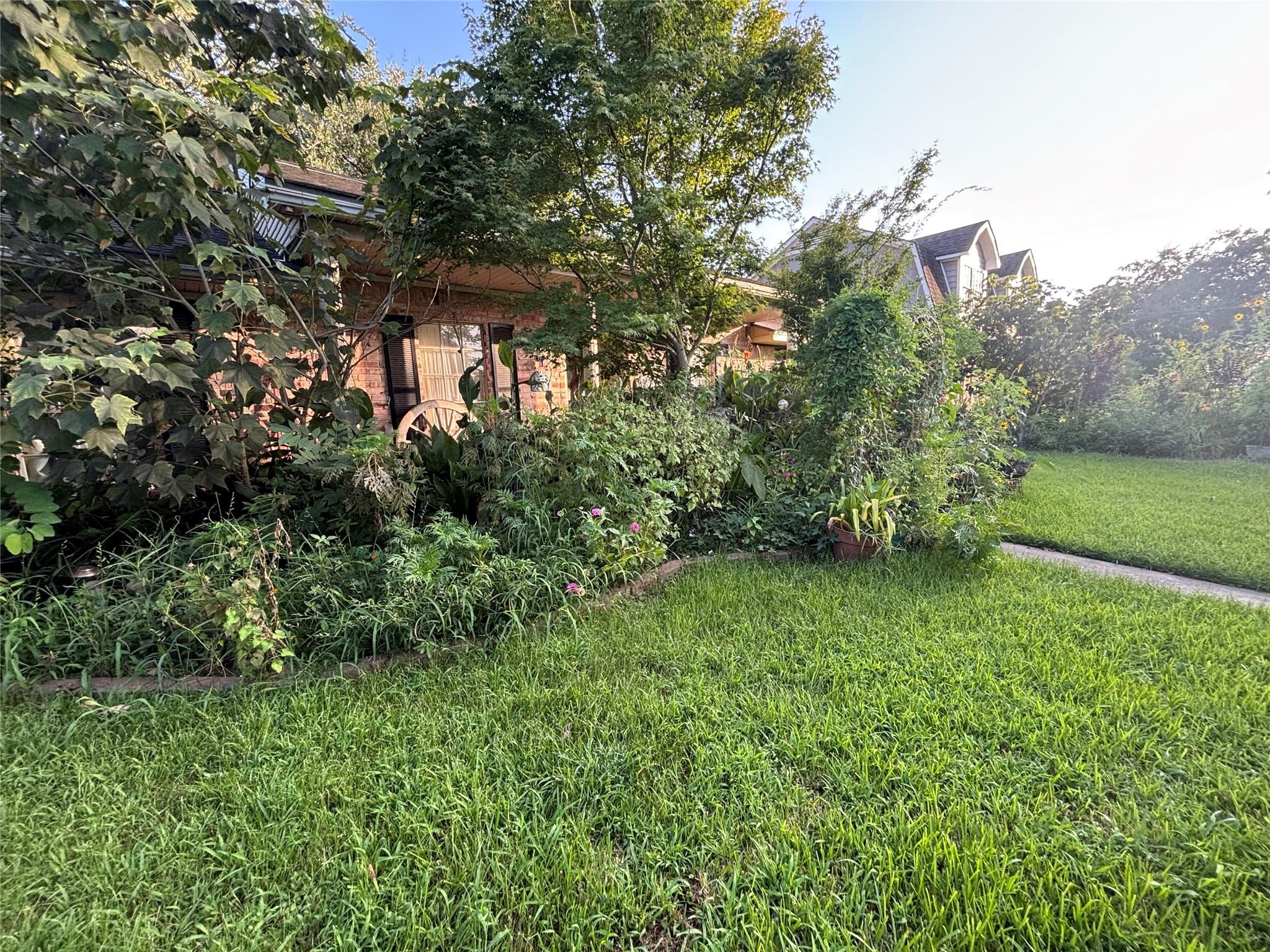 518 Whitecap Drive
