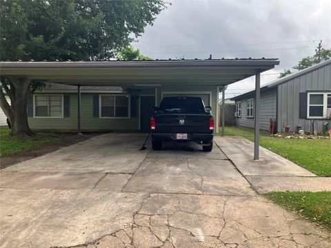 Photo of 2310 Grape Lane, Pasadena, TX 77502 (MLS # 53551016)