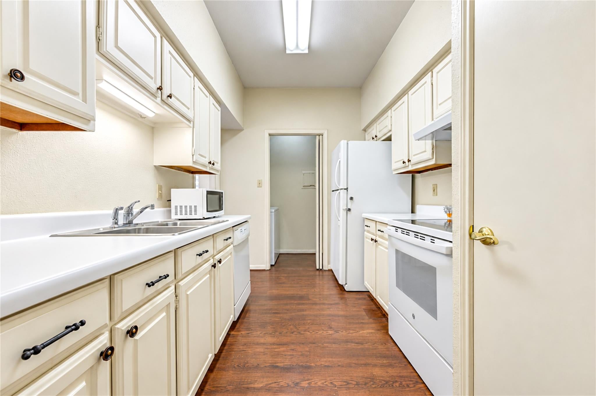 2400 N Braeswood Boulevard 313