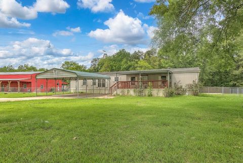 Photo of 516 County Road 4021, Dayton, TX 77535 (MLS # 59263675)