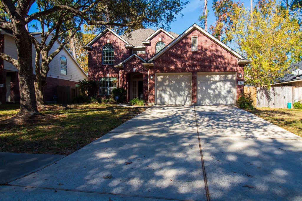 Photo of 2111 Grovewood Park, Conroe, TX 77385 (MLS # 15845642)
