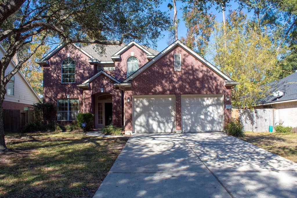 Photo of 2111 Grovewood Park, Conroe, TX 77385 (MLS # 15845642)