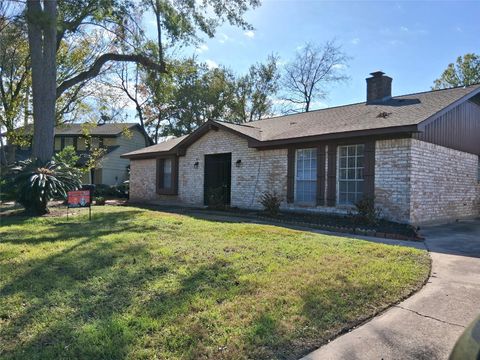 Photo of 7515 Brush Wood Drive, Houston, TX 77088 (MLS # 67943286)