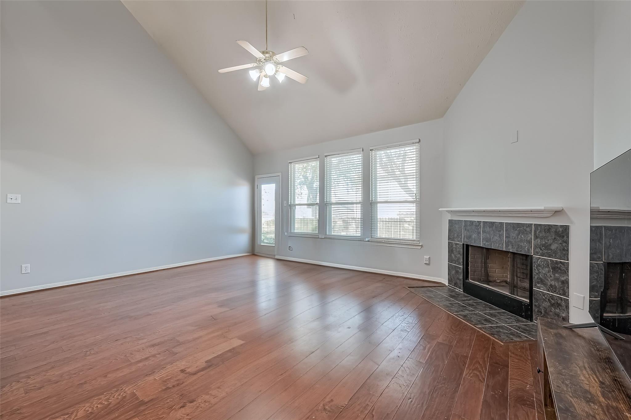 2202 Highland Crossing Drive