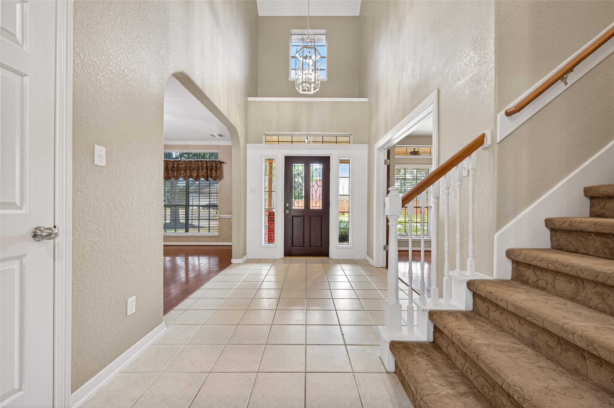 13423 Oak Alley Lane