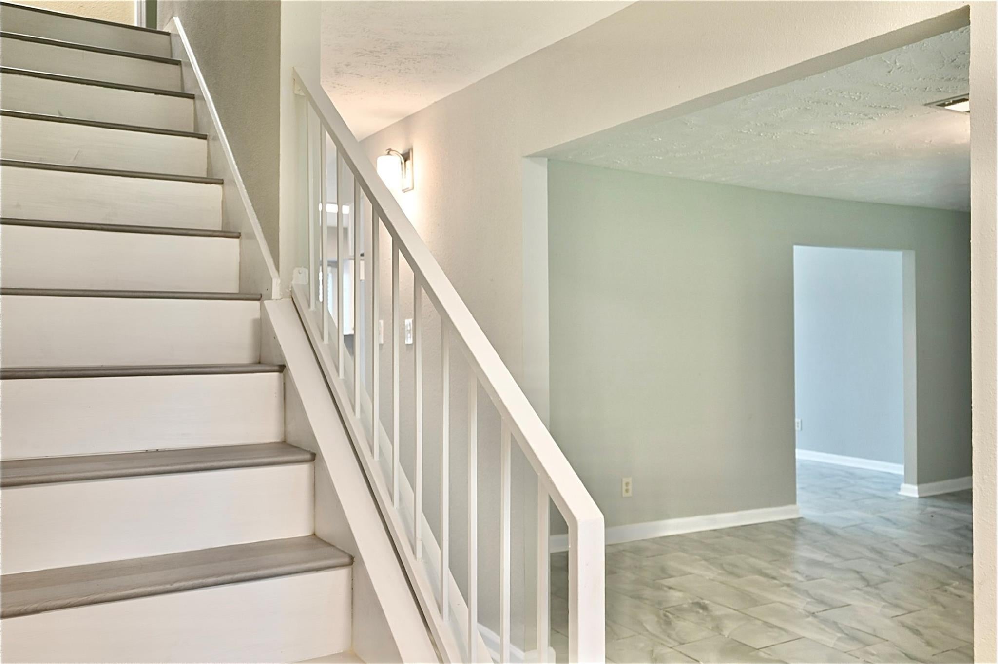 7207 San Pablo Drive