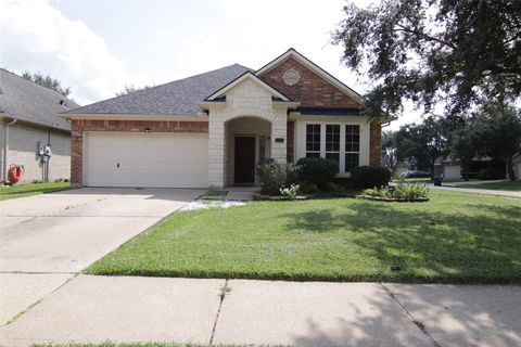 Photo of 2715 Hidden Bay Court, Pearland, TX 77584 (MLS # 90099244) Photo of 2715 Hidden Bay Court, Pearland, TX 77584 (MLS # 90099244)