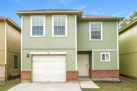 Photo of 4959 S Cancun Drive, Houston, TX 77045 (MLS # 5117444)