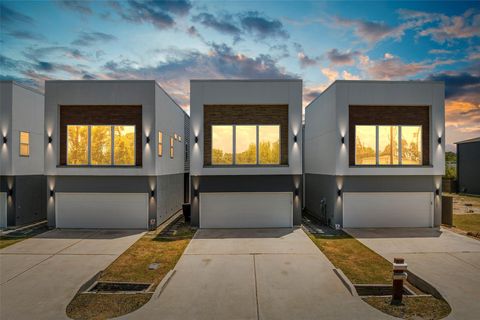 Photo of 6533 Castlebay Drive, Houston, TX 77092 (MLS # 47874850)