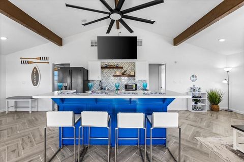 Photo of 920 17th St, Port Bolivar, TX 77650 (MLS # 51709940)